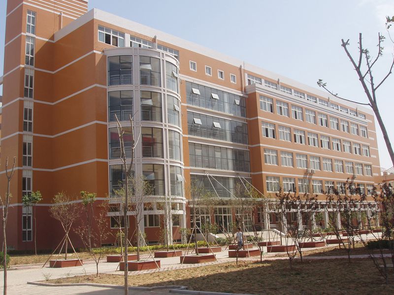 安陽(yáng)工學(xué)院管理系9#樓（“中州杯”工程）